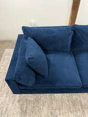 West Elm Harmony Sofa 82” (FREE DELIVERY)🚚