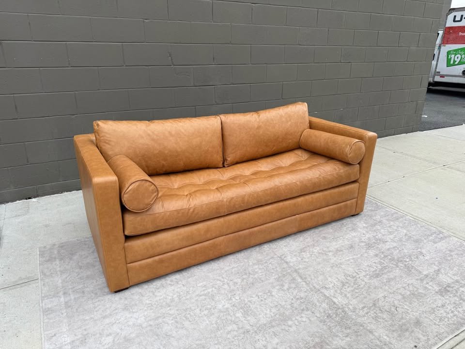 Poly & Bark Napa Leather Pull-Out Convertible Sleeper Sofa – New